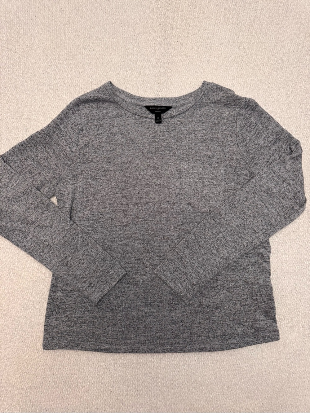 Banana Republic Heather Gray Long Sleeve Knit Top size medium